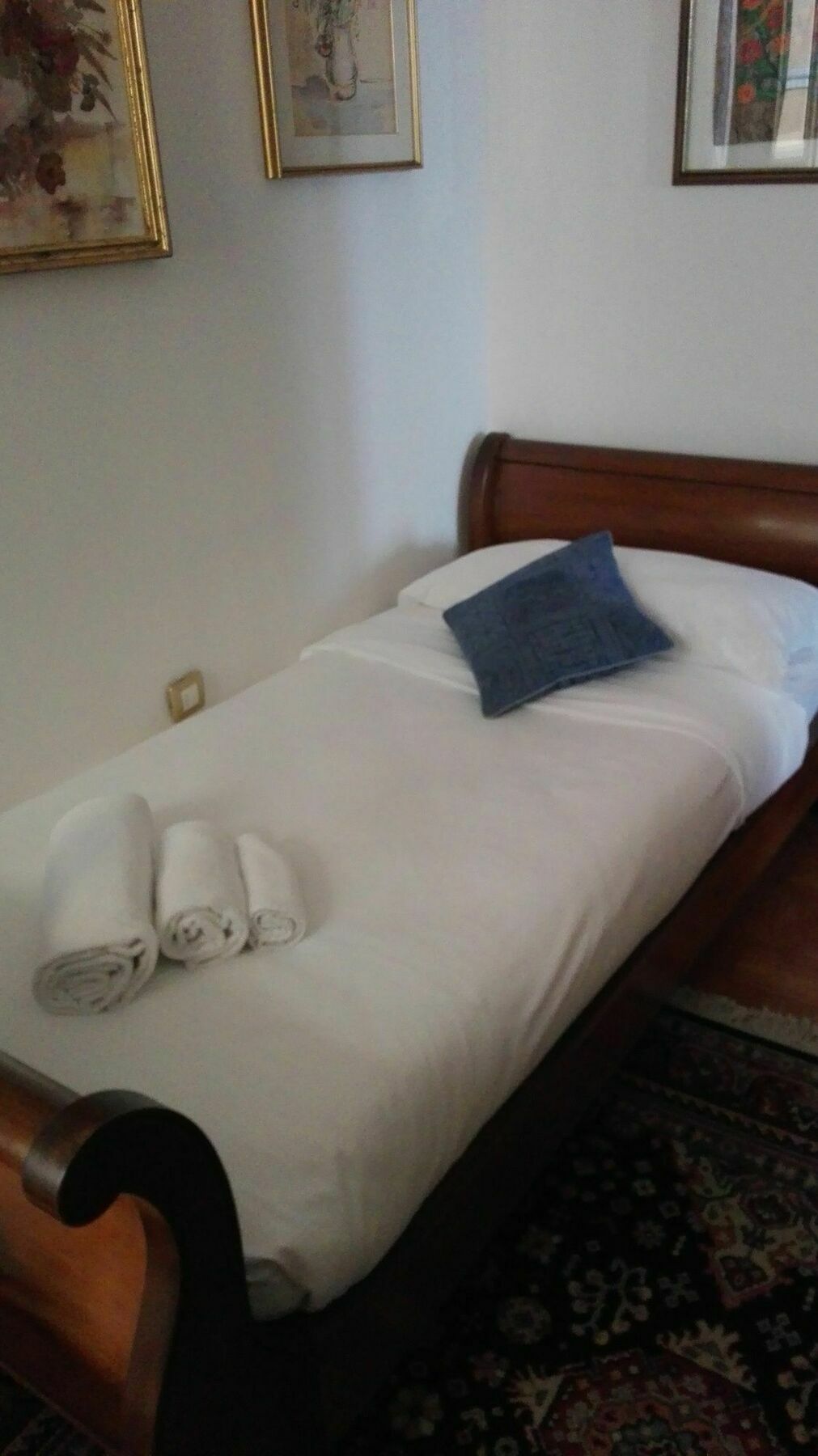 维罗纳假日旅馆公寓 外观 照片